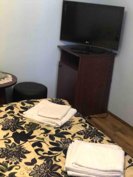 Hotel Casuta Bunicilor Isverna Exteriér fotografie
