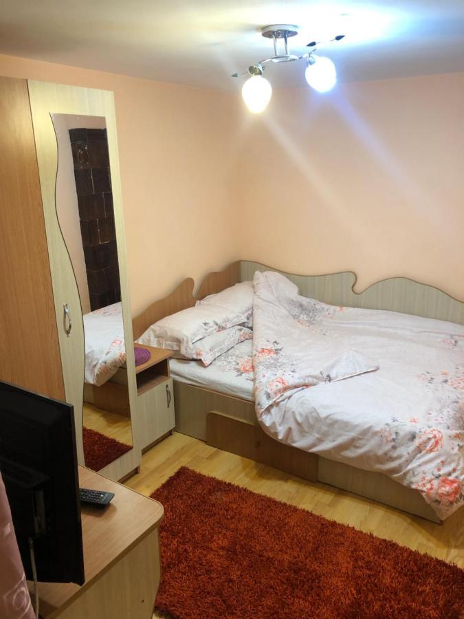 Hotel Casuta Bunicilor Isverna Exteriér fotografie