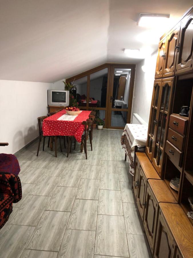 Hotel Casuta Bunicilor Isverna Exteriér fotografie