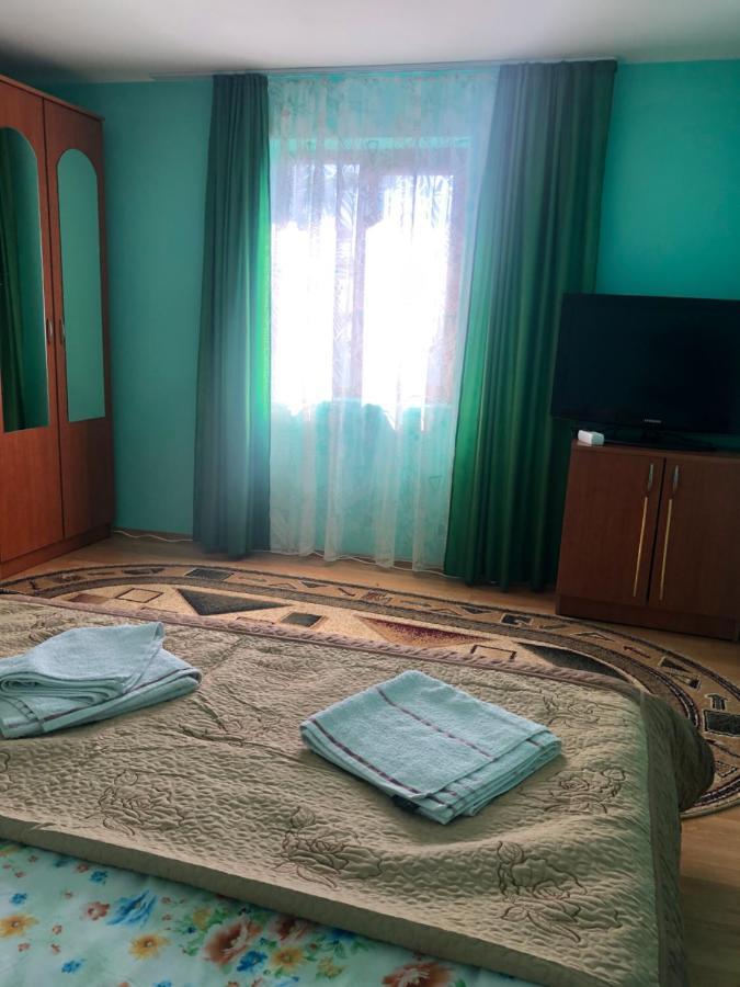 Hotel Casuta Bunicilor Isverna Exteriér fotografie